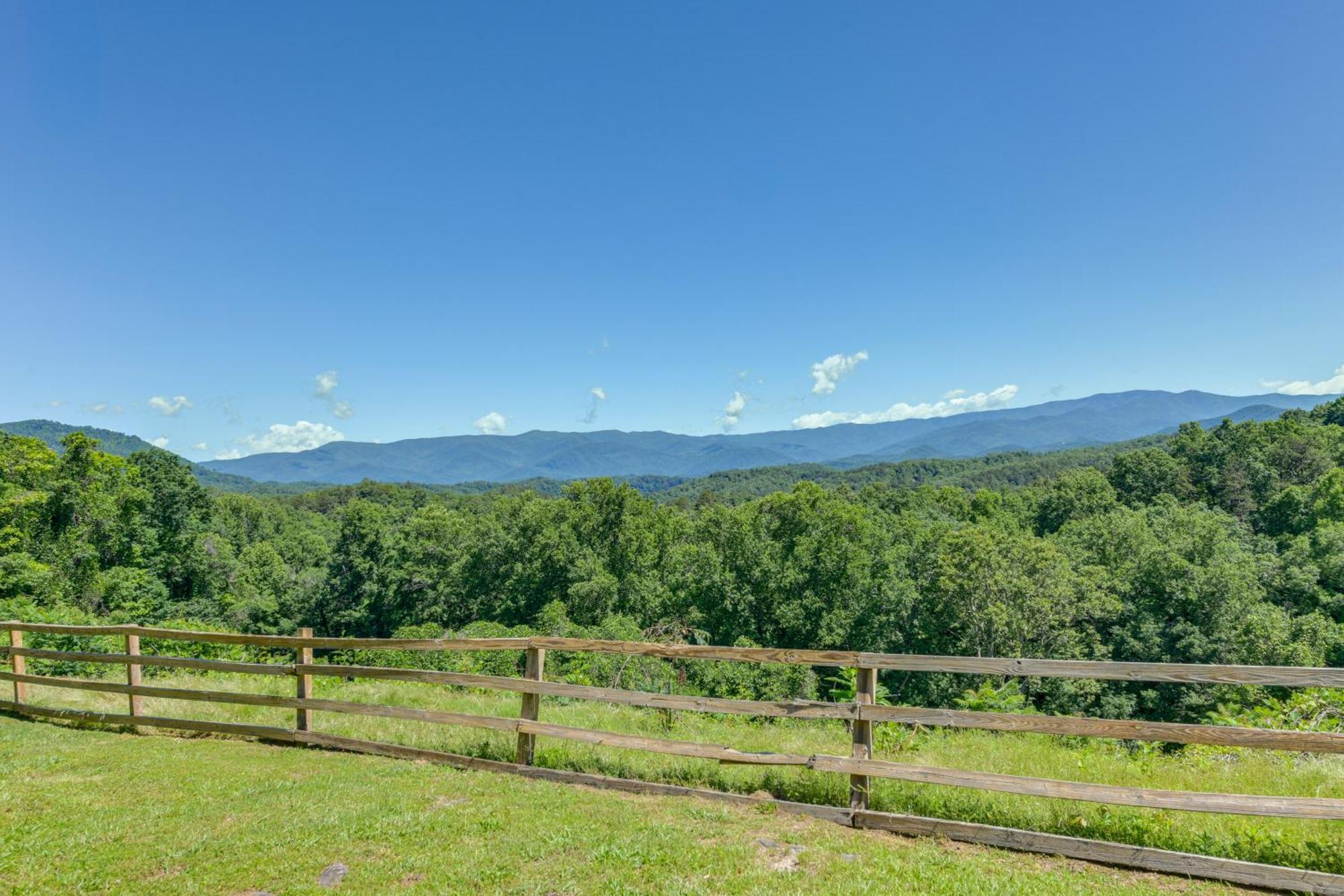 Bryson City Vacation Rental With Pool And Hot Tub! Экстерьер фото